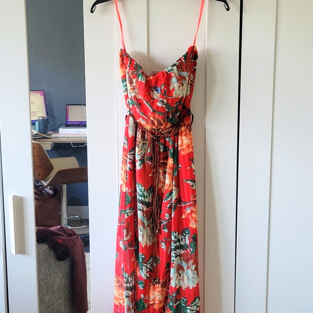 Romeo & Juliet Couture strapless floral summer dress